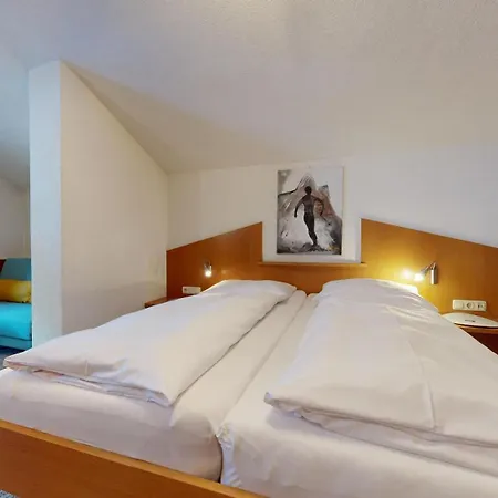 Haus Bergkristall Guest house Sankt Anton am Arlberg