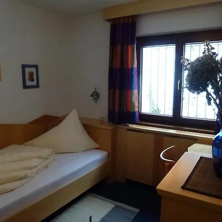 Haus Bergkristall Guest house Sankt Anton am Arlberg