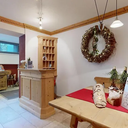 Haus Bergkristall Pensionat Sankt Anton am Arlberg