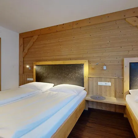 Haus Bergkristall Pensionat Sankt Anton am Arlberg