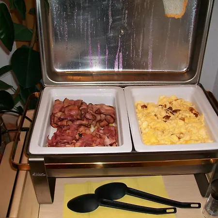 ゲストハウス Haus Bergkristall