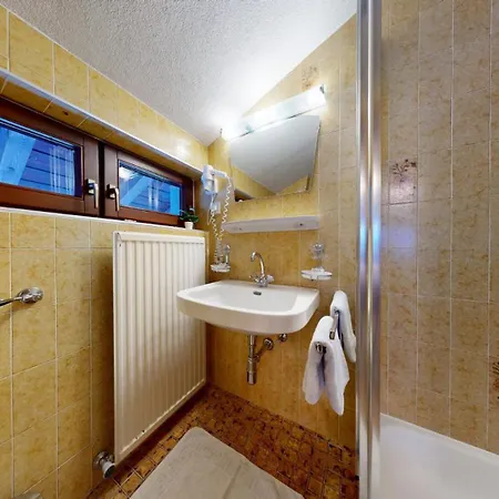 Haus Bergkristall Санкт-Антон-ам-Арльберг