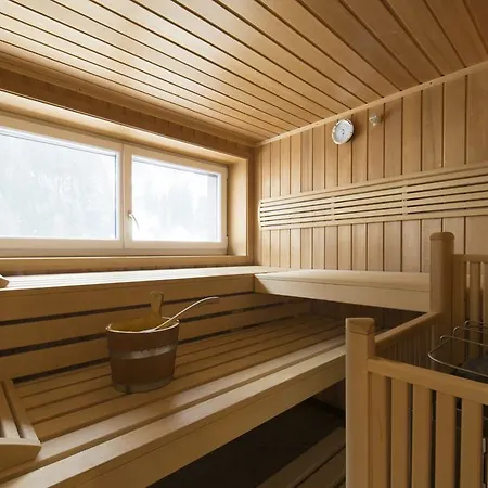 ゲストハウス Haus Bergkristall サンクト・アントン・アム・アールベルク